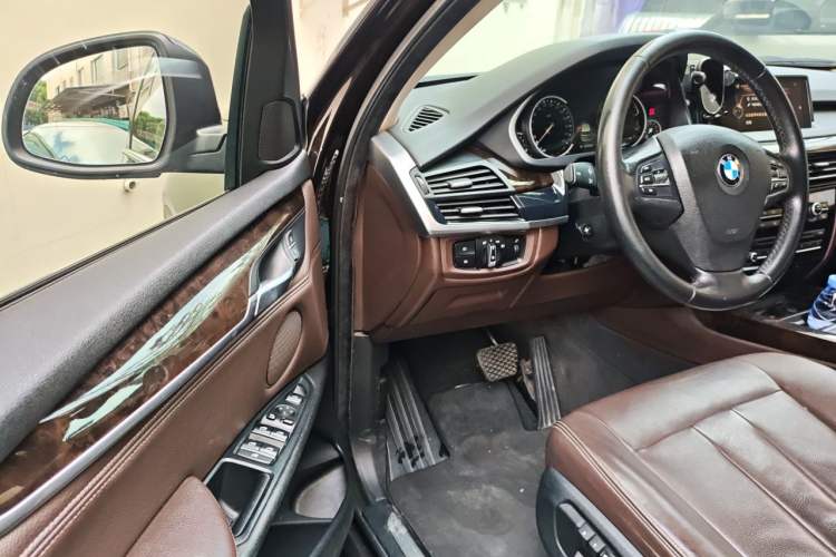 Used BMW X5 2015 xDrive28i Driver Seat