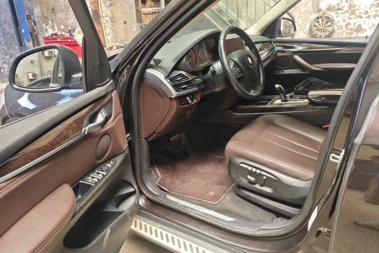 Used BMW X5 2015 xDrive28i Driver Seat