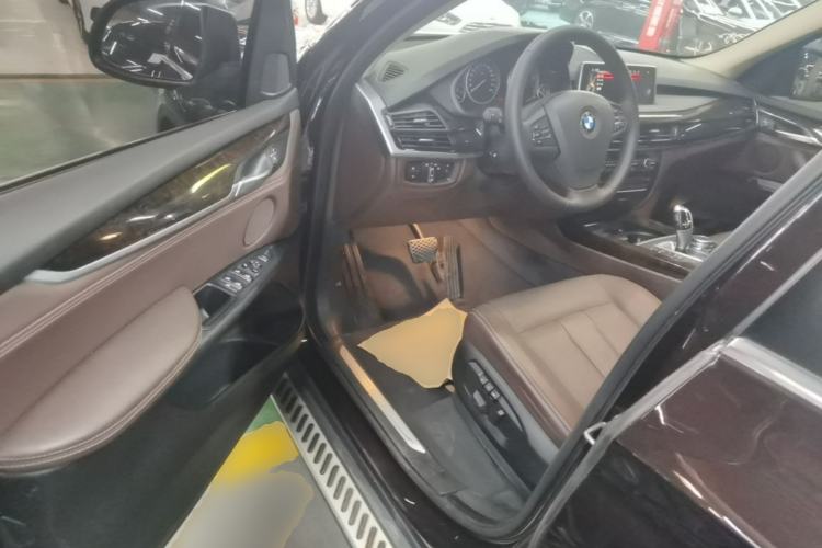 Used BMW X5 2015 xDrive28i Driver Seat