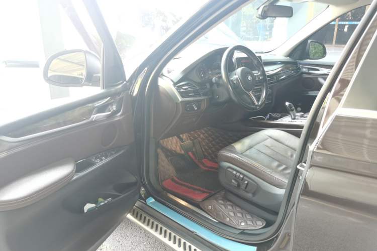 Used BMW X5 2015 xDrive28i Driver Seat