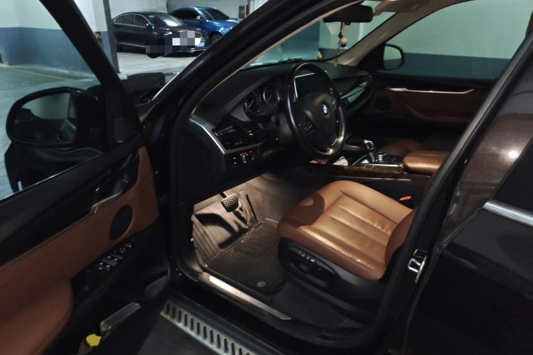 Used BMW X5 2015 xDrive28i Driver Seat