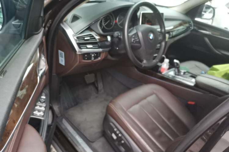 Used BMW X5 2015 xDrive28i Driver Seat