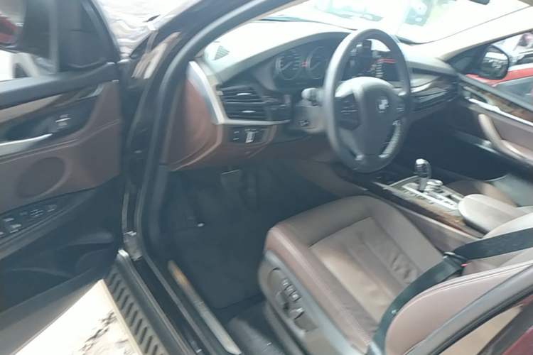 Used BMW X5 2015 xDrive28i Driver Seat