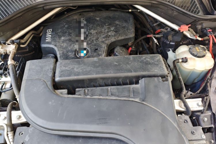 Used BMW X5 2015 xDrive28i Engine Bay
