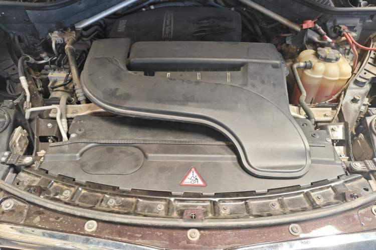 Used BMW X5 2015 xDrive28i Engine Bay
