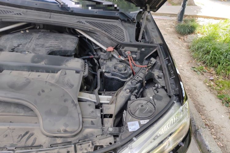 Used BMW X5 2015 xDrive28i Engine Bay Left
