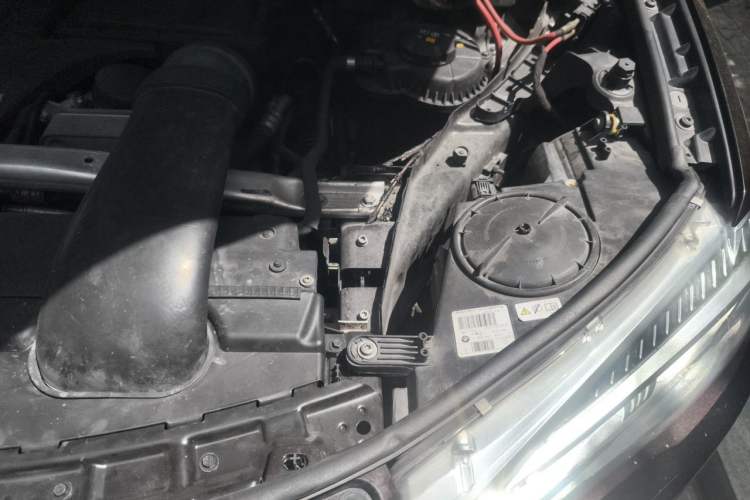 Used BMW X5  Engine Bay Left
