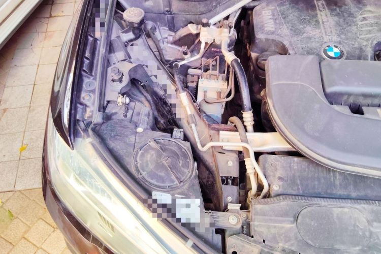 Used BMW X5 2015 xDrive28i Engine Bay Right