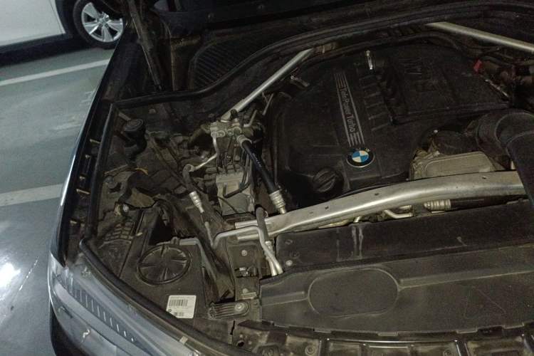 Used BMW X5 2015 xDrive35i China Limited Edition Engine Bay Right