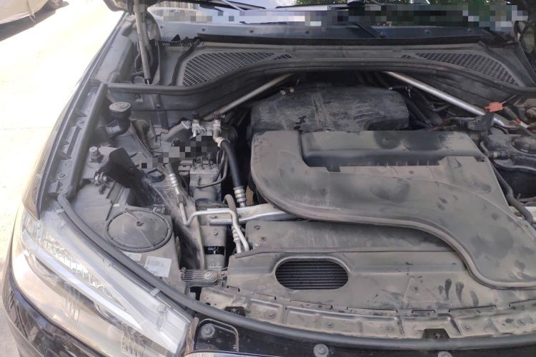 Used BMW X5 2015 xDrive28i Engine Bay Right