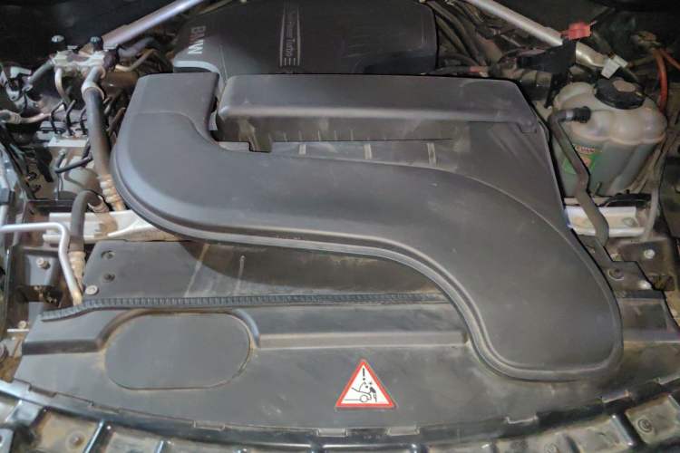 Used BMW X5 2015 xDrive28i Engine Bay