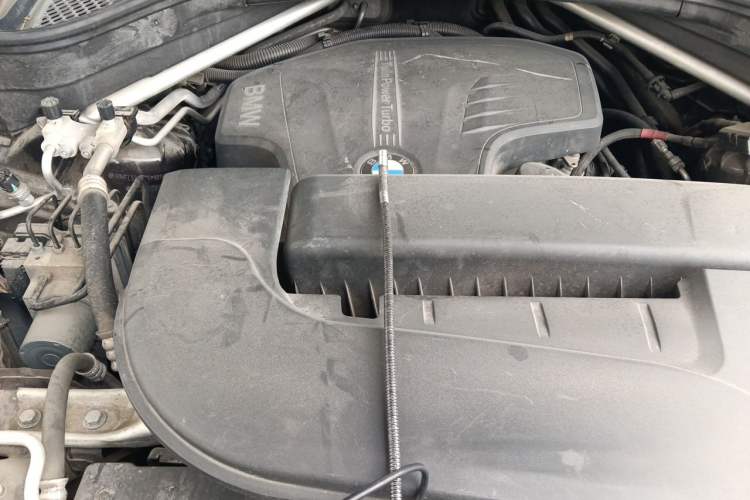 Used BMW X5 2015 xDrive28i Engine Bay