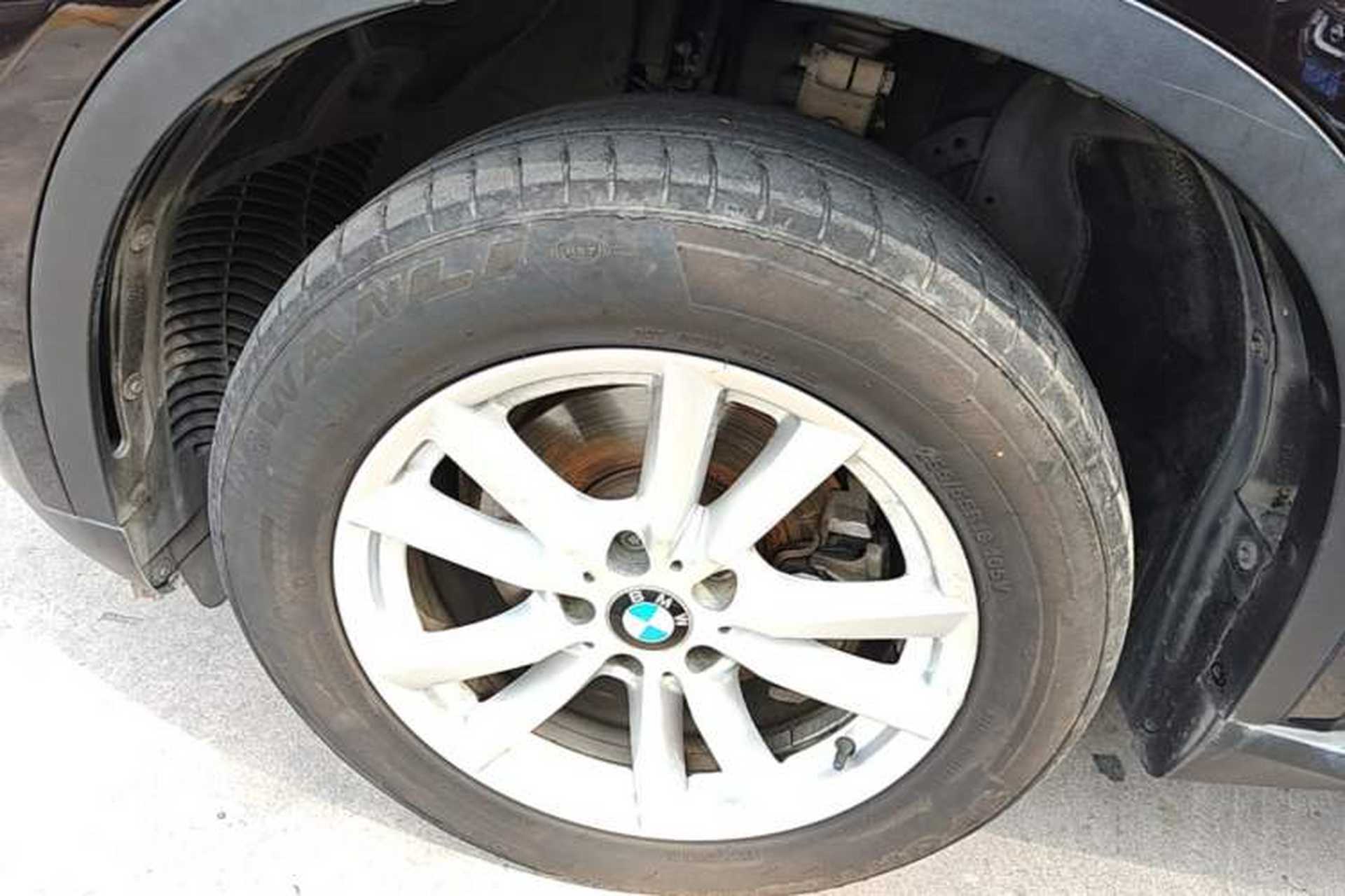 Used BMW X5 2015 xDrive28i Exterior 4