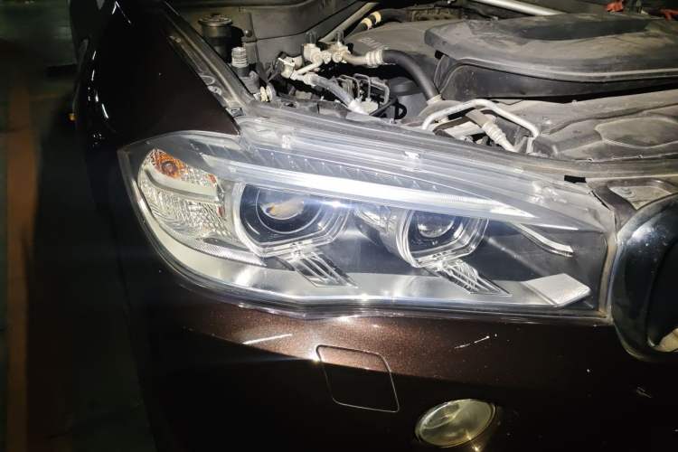 Used BMW X5 2015 xDrive28i Exterior 6