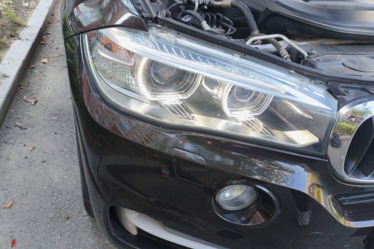 Used BMW X5 2015 xDrive28i Exterior 6