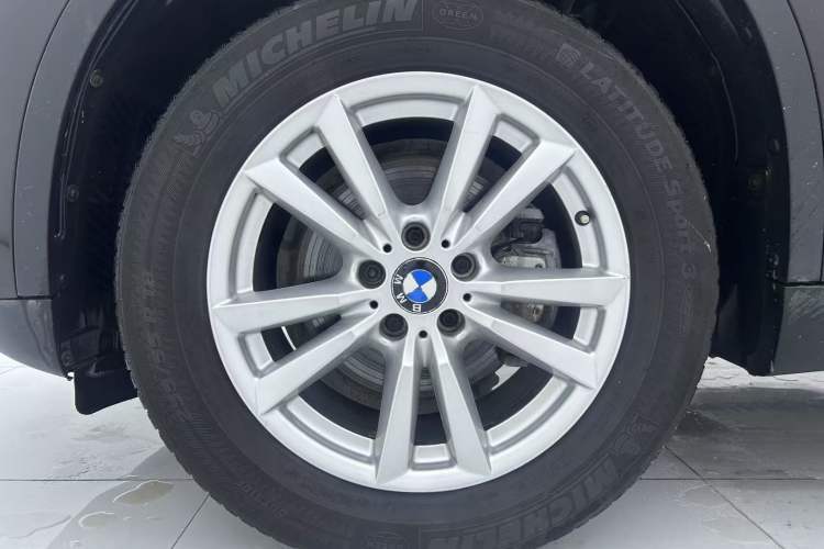 Used BMW X5 2015 xDrive28i Exterior 6