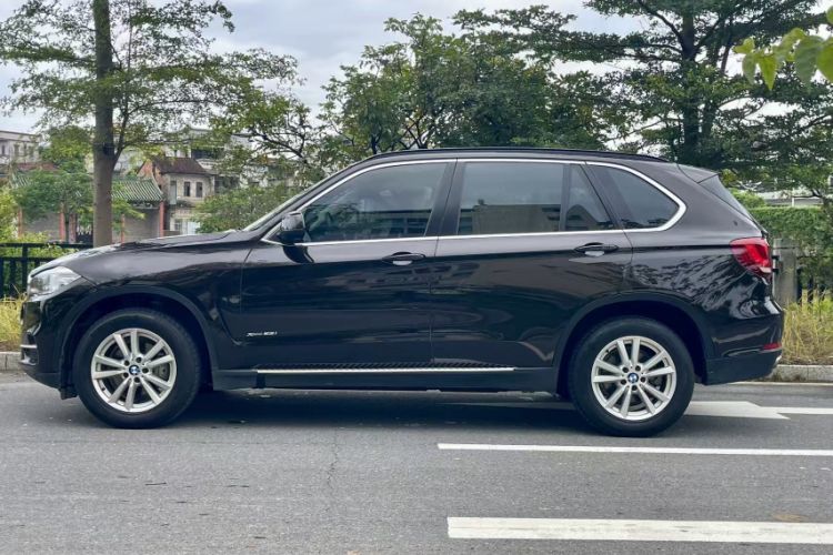 Used BMW X5 2015 xDrive28i Exterior 8