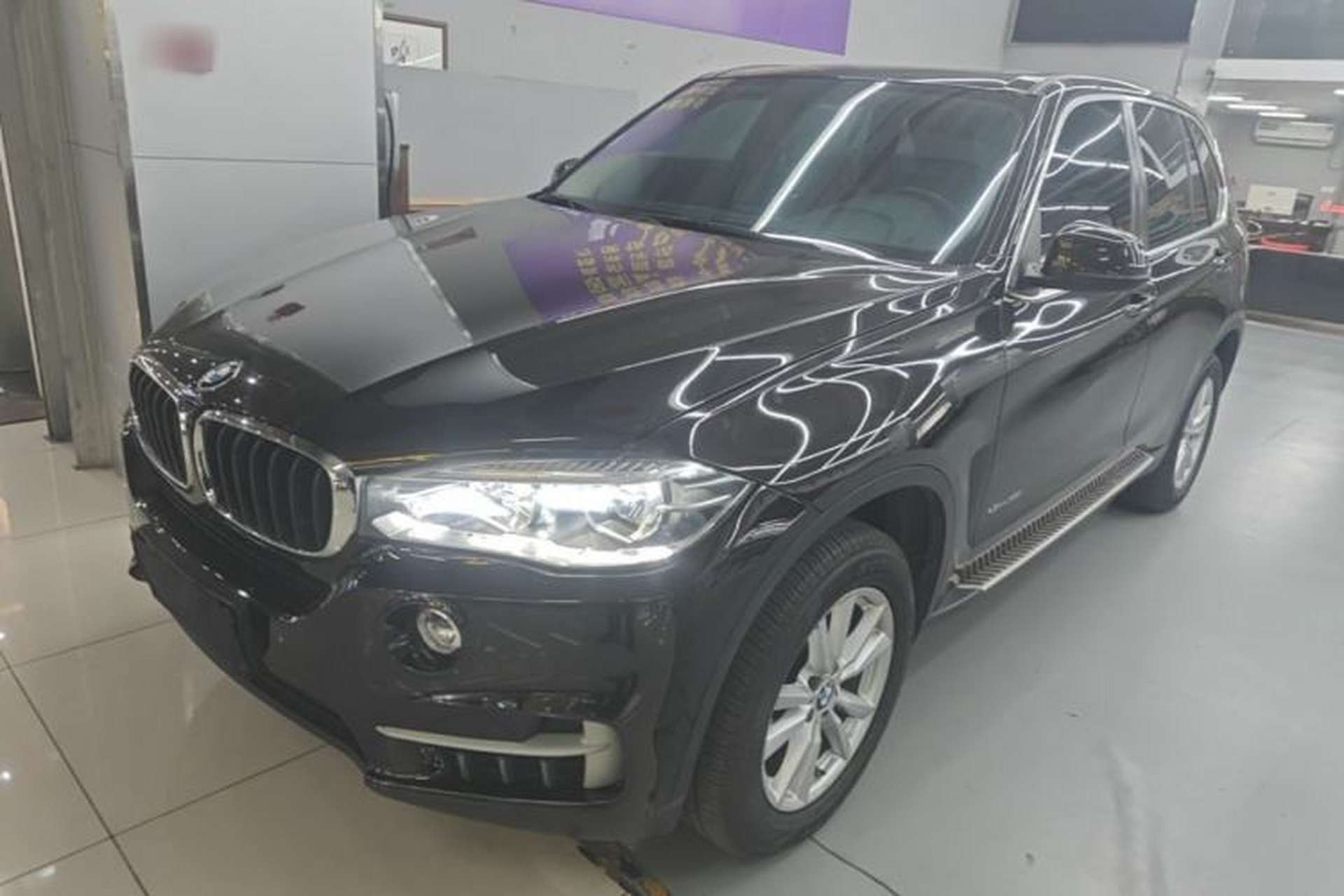 Used BMW X5 2015 xDrive35i U.S. specification Front Left 45 Deg