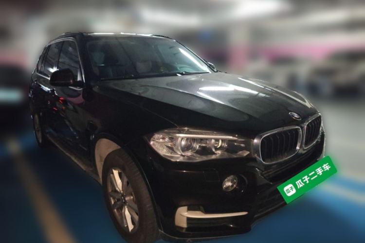 Used BMW X5 2015 xDrive28i Front Right 45 Deg