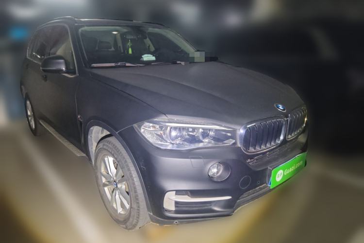 Used BMW X5 2015 xDrive28i Front Right 45 Deg