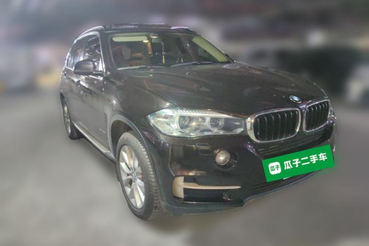 Used BMW X5 2015 xDrive28i Front Right 45 Deg
