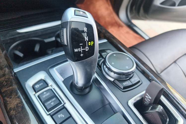 Used BMW X5 2015 xDrive28i Gear Lever
