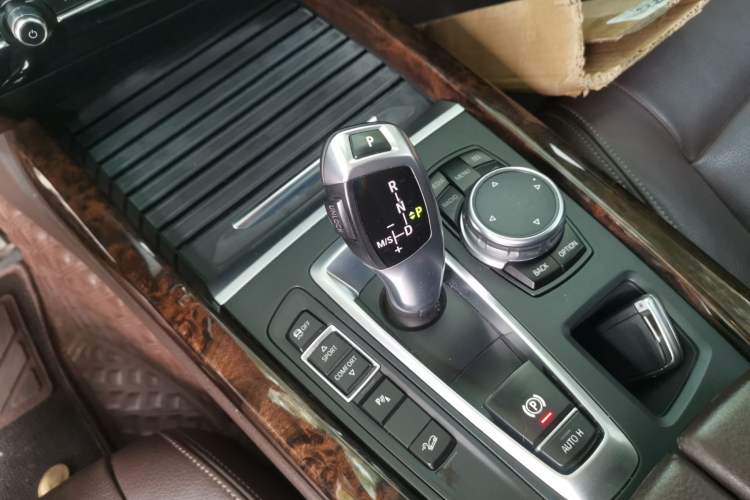 Used BMW X5 2015 xDrive28i Gear Lever
