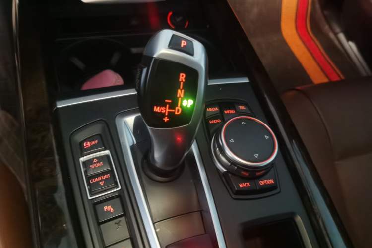 Used BMW X5 2015 xDrive28i Gear Lever