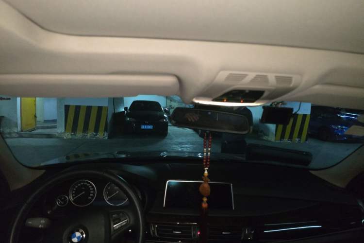 Used BMW X5 2015 xDrive28i Headliner