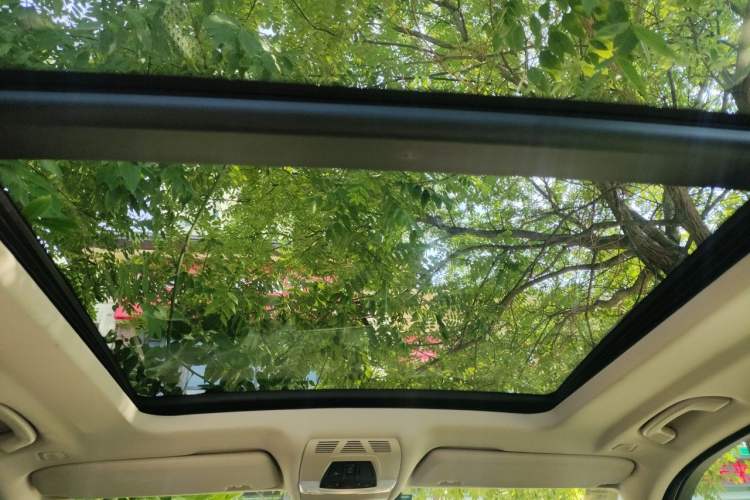 Used BMW X5 2015 xDrive28i Headliner