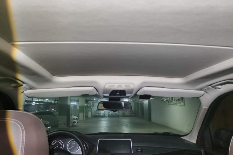 Used BMW X5 2015 xDrive28i Headliner