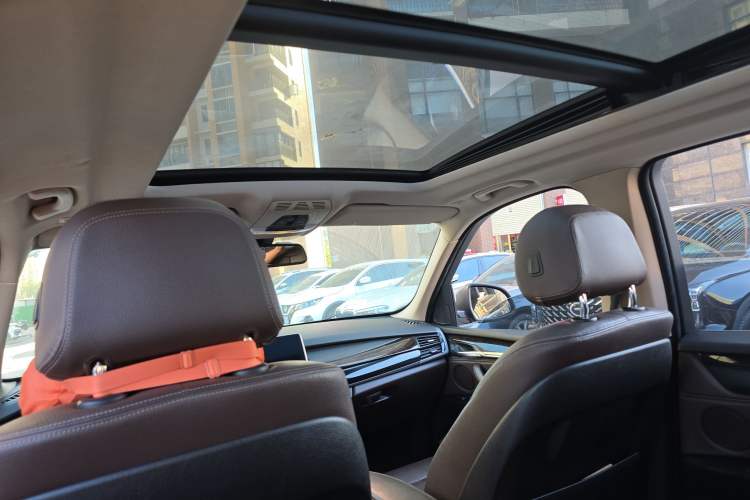 Used BMW X5 2015 xDrive28i Headliner