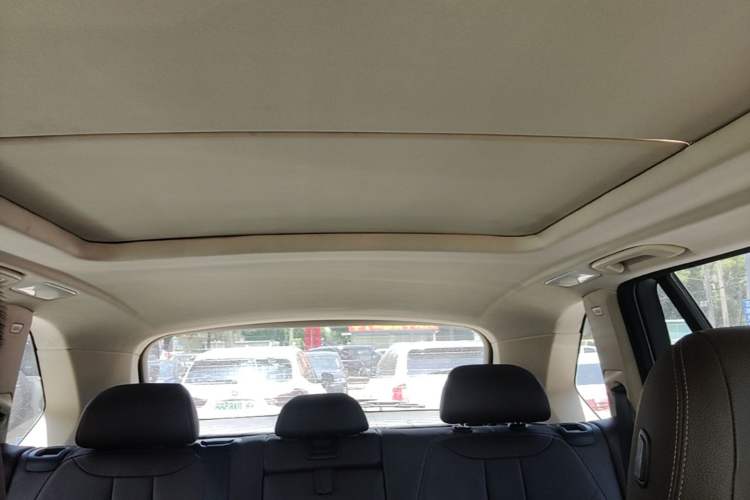 Used BMW X5 2015 xDrive28i Headliner