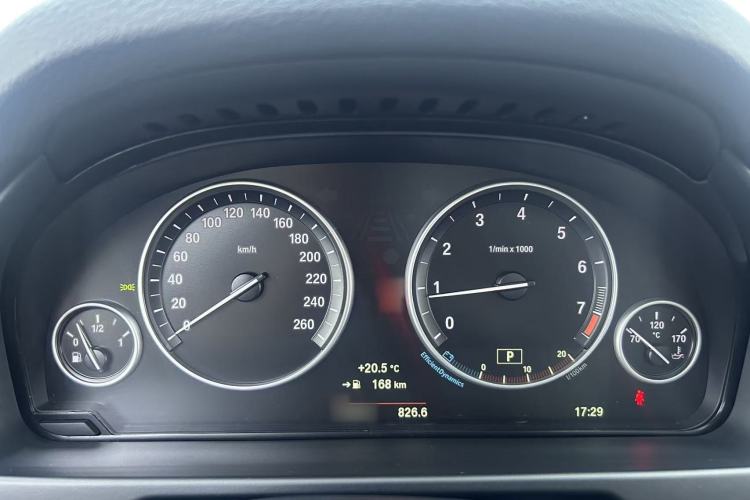 Used BMW X5 2015 xDrive28i Interior 9