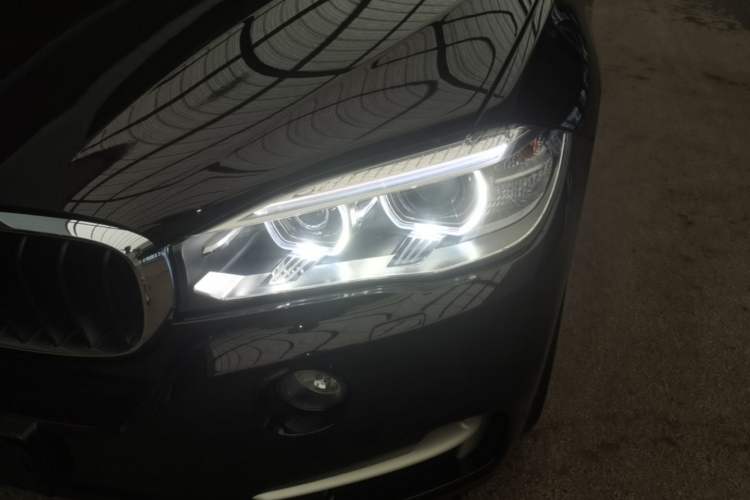 Used BMW X5 2015 xDrive28i Left Front Headlight