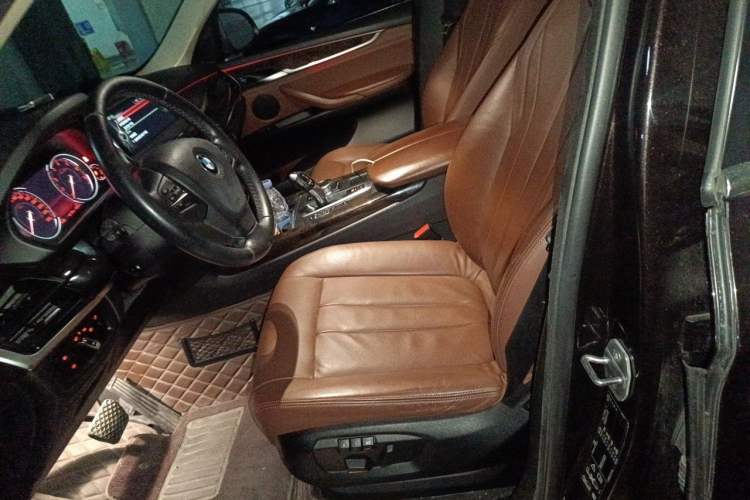 Used BMW X5 2015 xDrive28i Left Front Seat