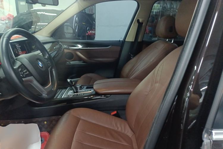 Used BMW X5  Left Front Seat