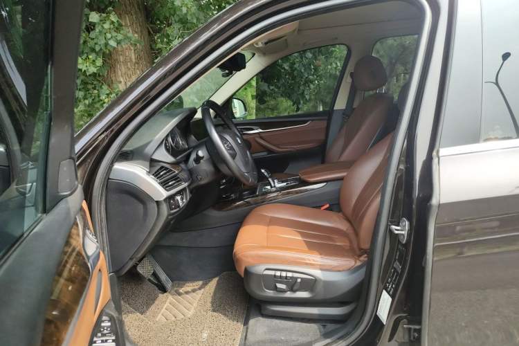 Used BMW X5 2015 xDrive28i Left Front Seat