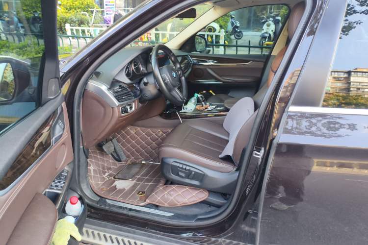 Used BMW X5 2015 xDrive28i Left Front Seat