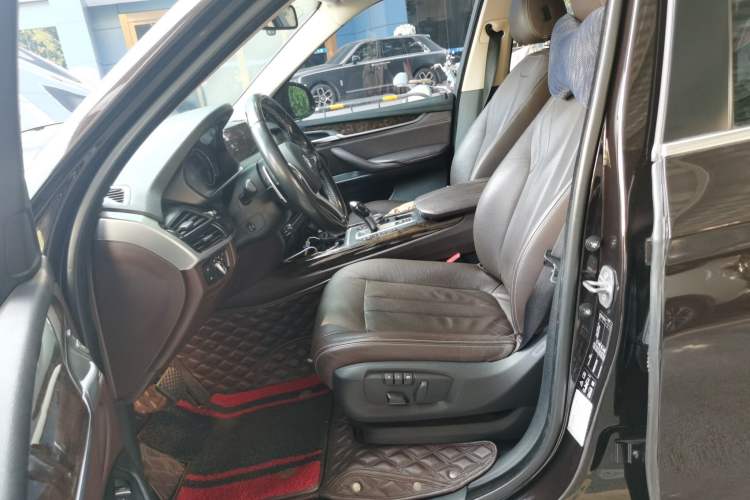 Used BMW X5 2015 xDrive28i Left Front Seat