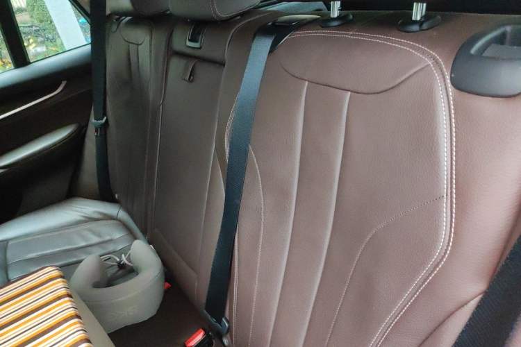 Used BMW X5 2015 xDrive28i Left Rear Seat