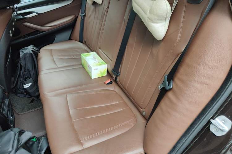 Used BMW X5  Left Rear Seat