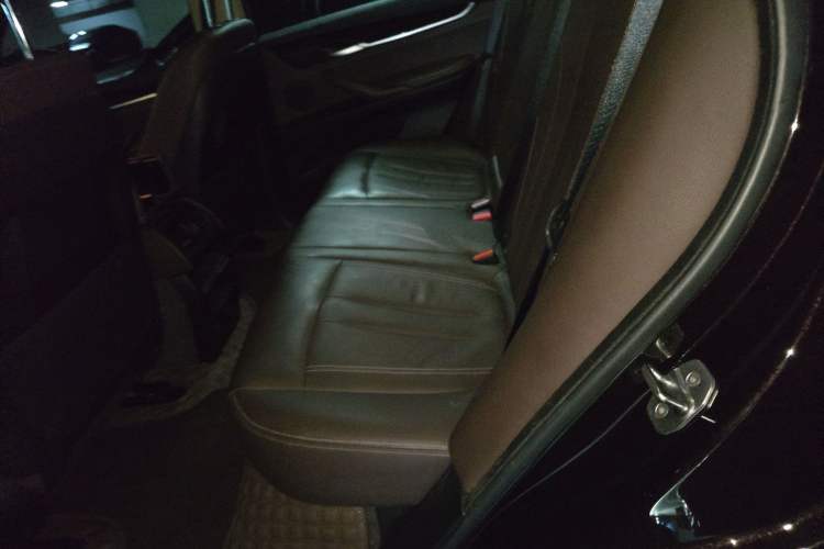 Used BMW X5 2015 xDrive28i Left Rear Seat
