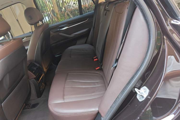 Used BMW X5 2015 xDrive28i Left Rear Seat