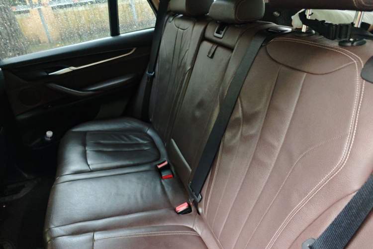 Used BMW X5 2015 xDrive28i Left Rear Seat