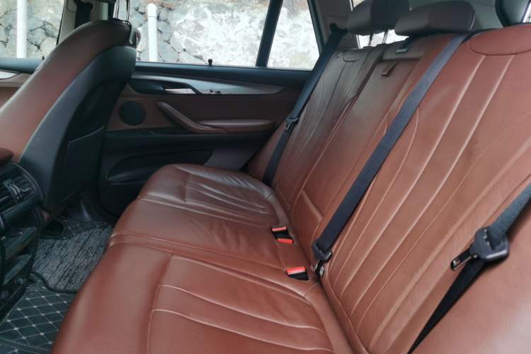 Used BMW X5 2015 xDrive35i U.S. specification Left Rear Seat