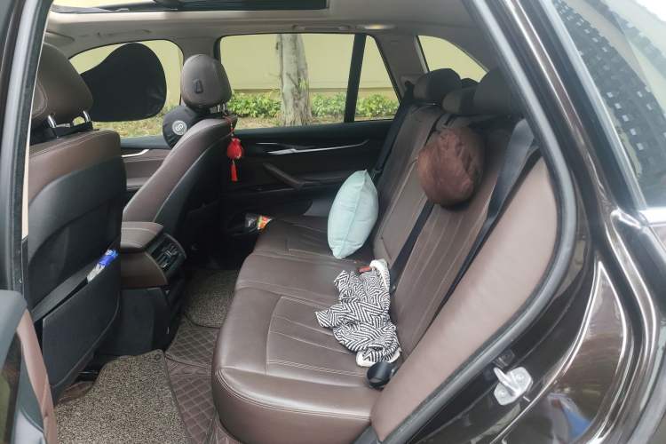 Used BMW X5 2015 xDrive28i Left Rear Seat