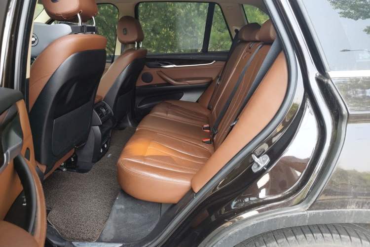 Used BMW X5 2015 xDrive28i Left Rear Seat