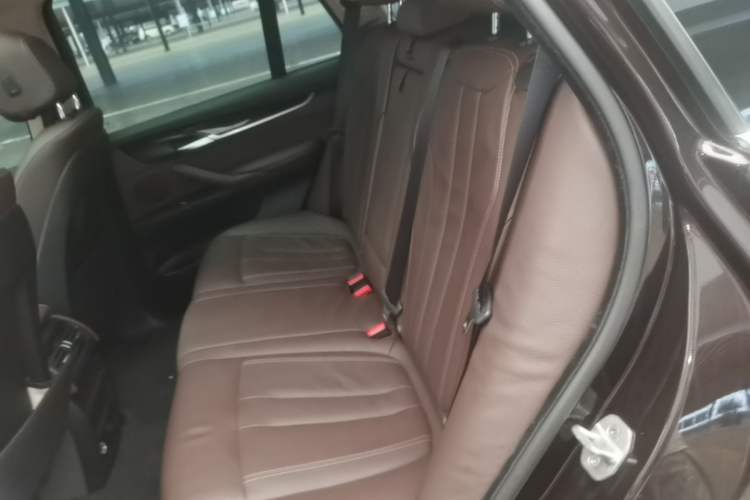 Used BMW X5 2015 xDrive28i Left Rear Seat