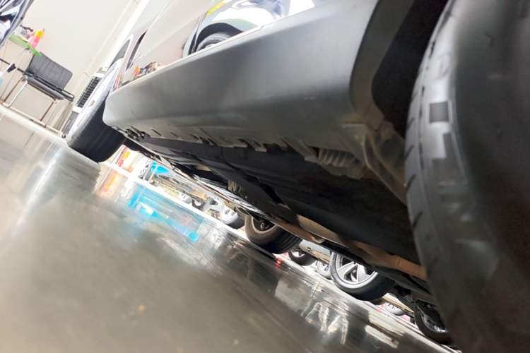Used BMW X5 2015 xDrive28i Left Side Sill